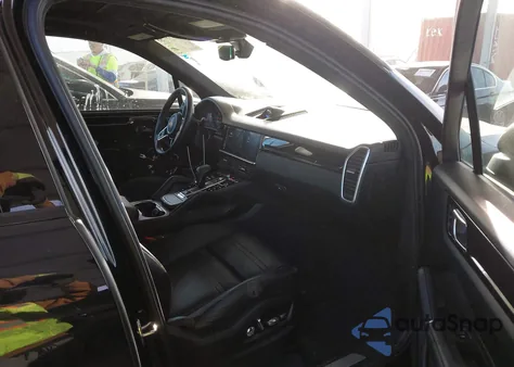 2019 Porsche Cayenne z USA, uszkodzony, nr VIN WP1AA2AY1KDA12573